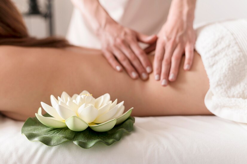 Body Massage Elaami Spa